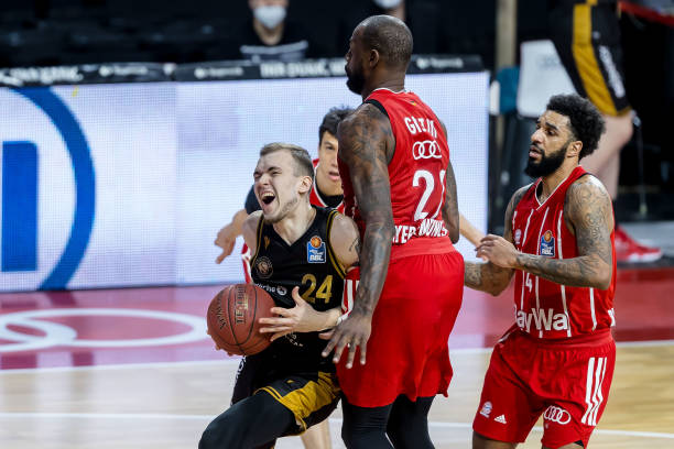 防守端的隐 防守端的隐